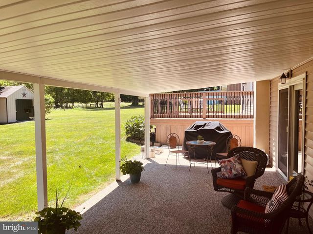 222 HEMPT RD, Mechanicsburg, PA 17050
