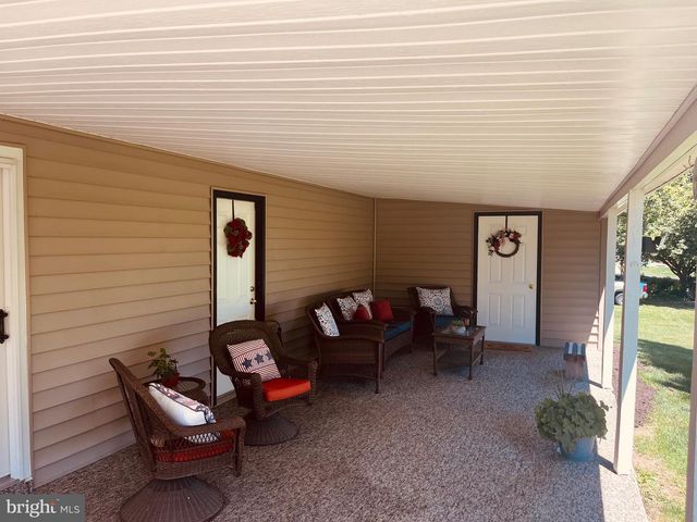 222 HEMPT RD, Mechanicsburg, PA 17050