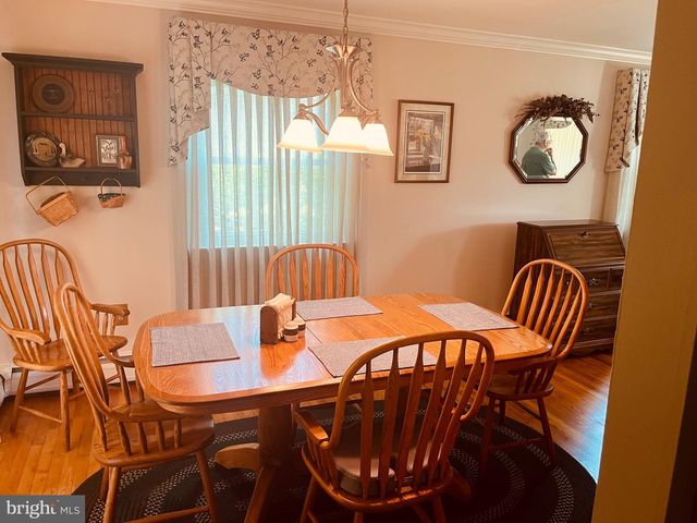 222 HEMPT RD, Mechanicsburg, PA 17050