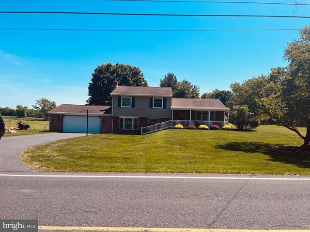222 HEMPT RD, Mechanicsburg, PA 17050