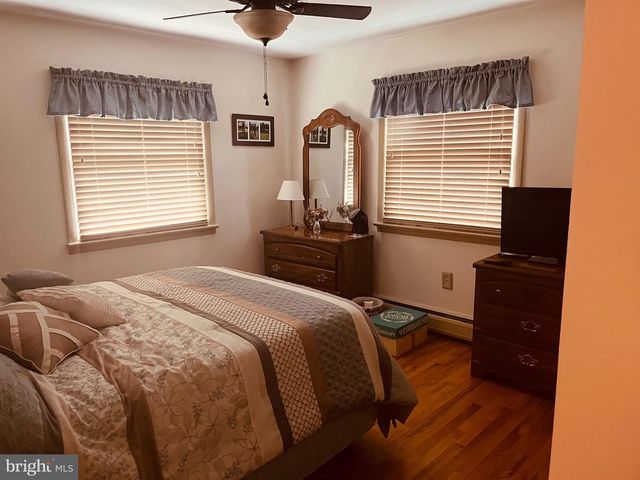 222 HEMPT RD, Mechanicsburg, PA 17050