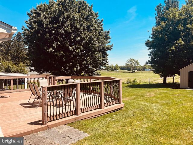 222 HEMPT RD, Mechanicsburg, PA 17050