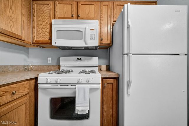 6710 Woodruff Court, Middleburg Heights, OH 44130