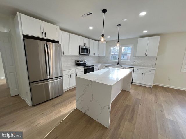 2025 GREENGAGE RD, Woodlawn, MD 21207