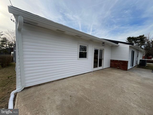 2025 GREENGAGE RD, Woodlawn, MD 21207