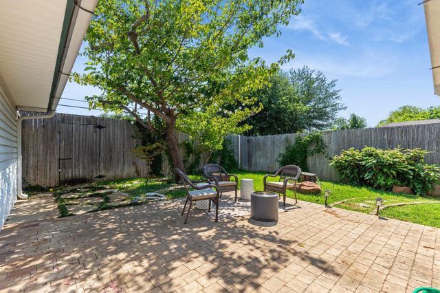 8318 Lullwater Drive, Dallas, TX 75218