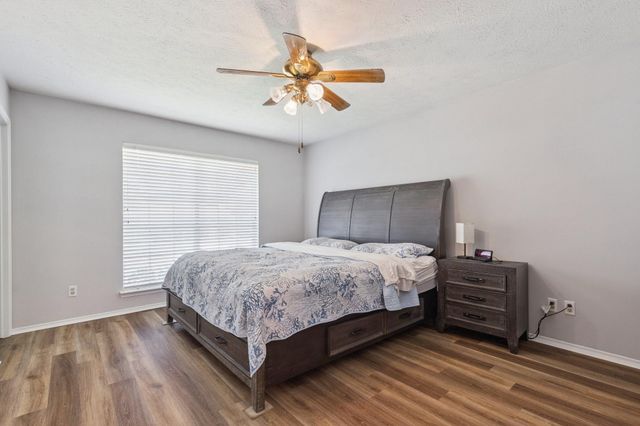 8318 Lullwater Drive, Dallas, TX 75218