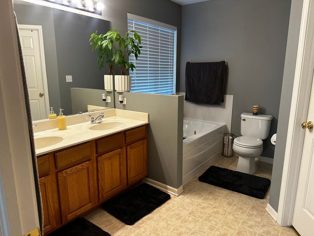709 Winterberry Drive, Joliet, IL 60431