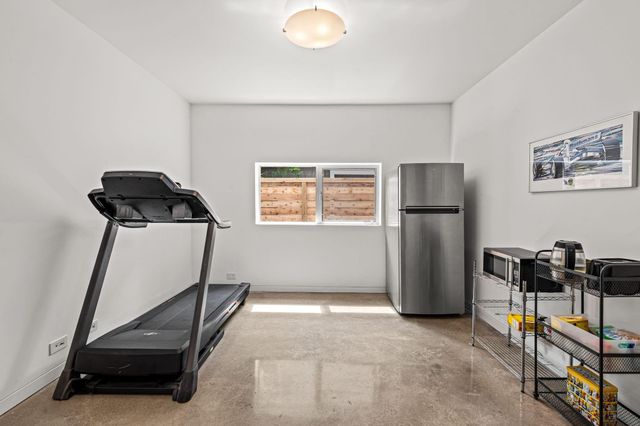 4908 S Shepherd, Houston, TX 77098