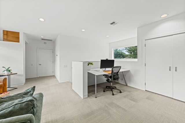 4908 S Shepherd, Houston, TX 77098