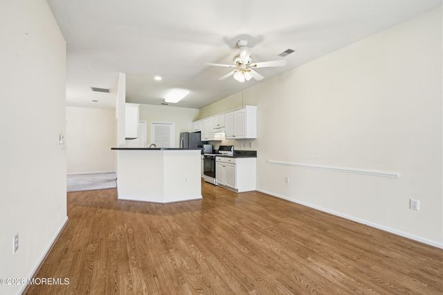 83 Jadelawns Drive, Lakewood, NJ 08701