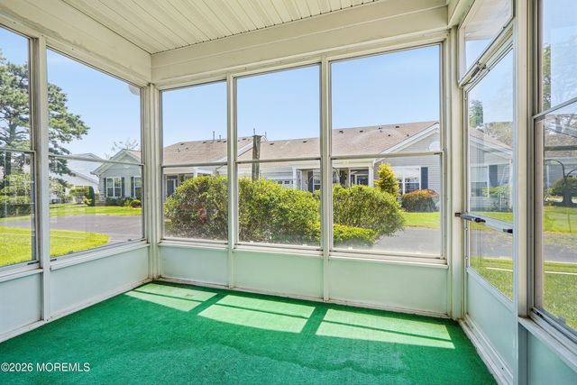 83 Jadelawns Drive, Lakewood, NJ 08701