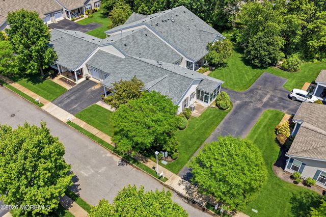 83 Jadelawns Drive, Lakewood, NJ 08701