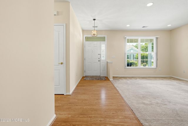 83 Jadelawns Drive, Lakewood, NJ 08701