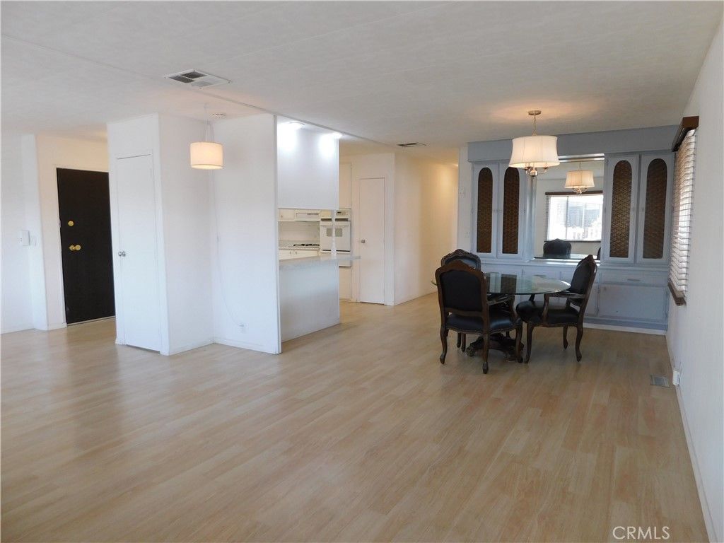 Image 5 of property listing at 12220 5TH Street 226, Yucaipa, CA 92399