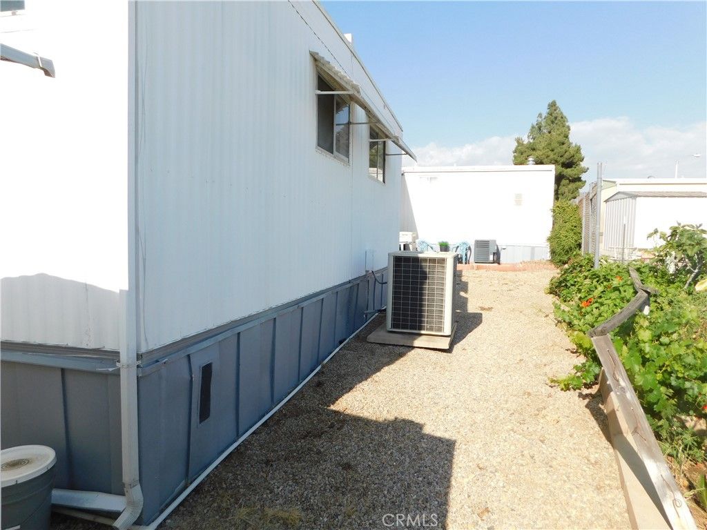 Image 50 of property listing at 12220 5TH Street 226, Yucaipa, CA 92399