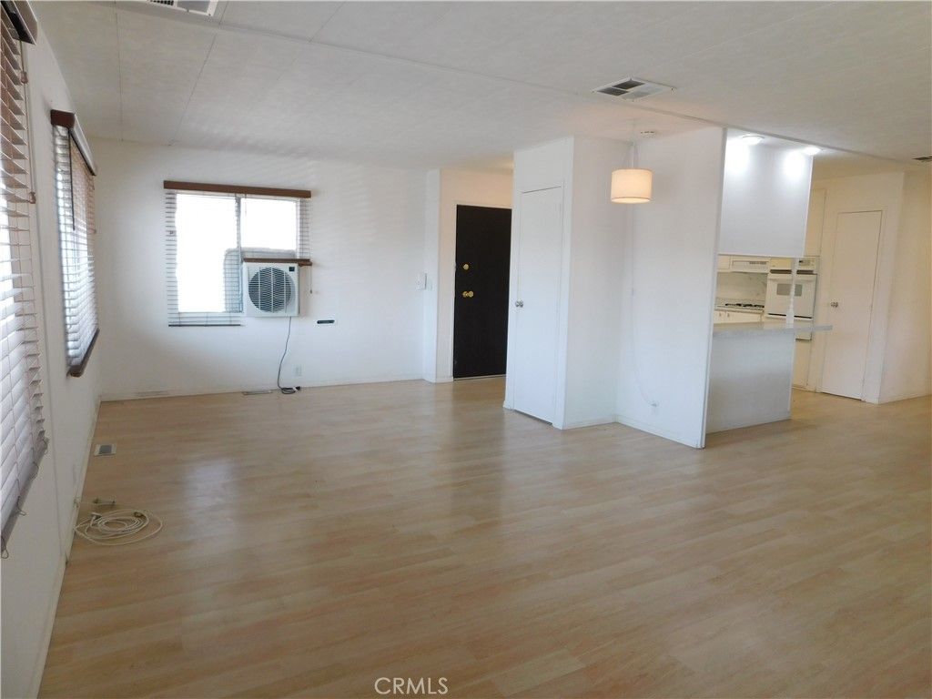 Image 6 of property listing at 12220 5TH Street 226, Yucaipa, CA 92399