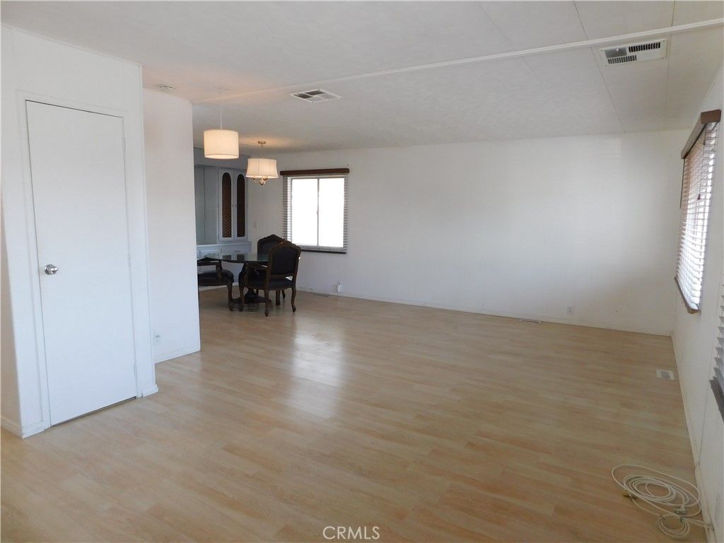 Image 7 of property listing at 12220 5TH Street 226, Yucaipa, CA 92399