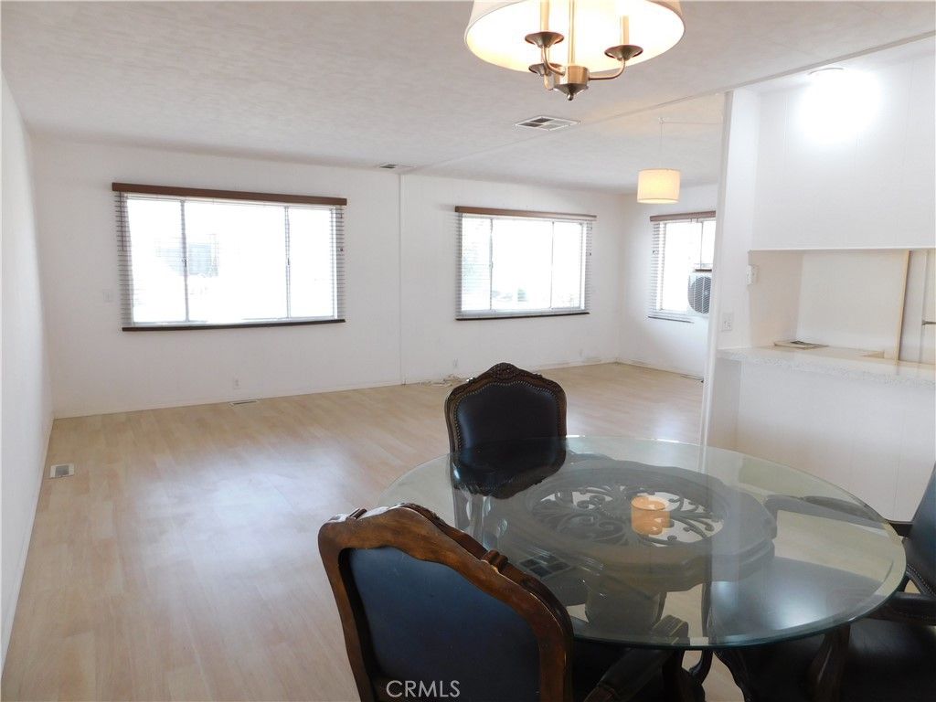 Image 9 of property listing at 12220 5TH Street 226, Yucaipa, CA 92399