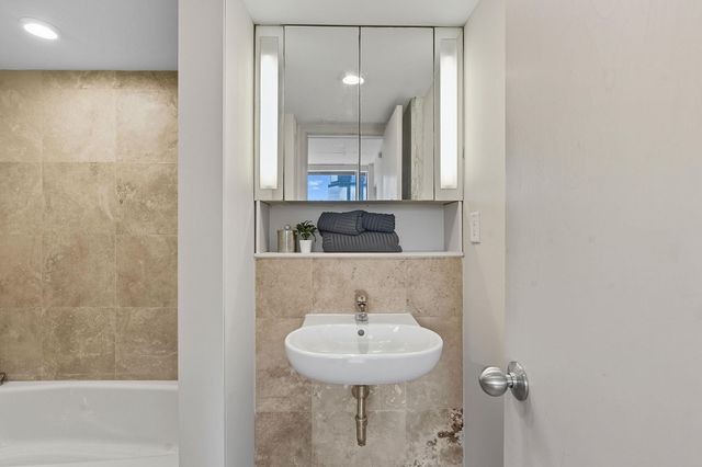 1212 Guadalupe ST 805, Austin, TX 78701