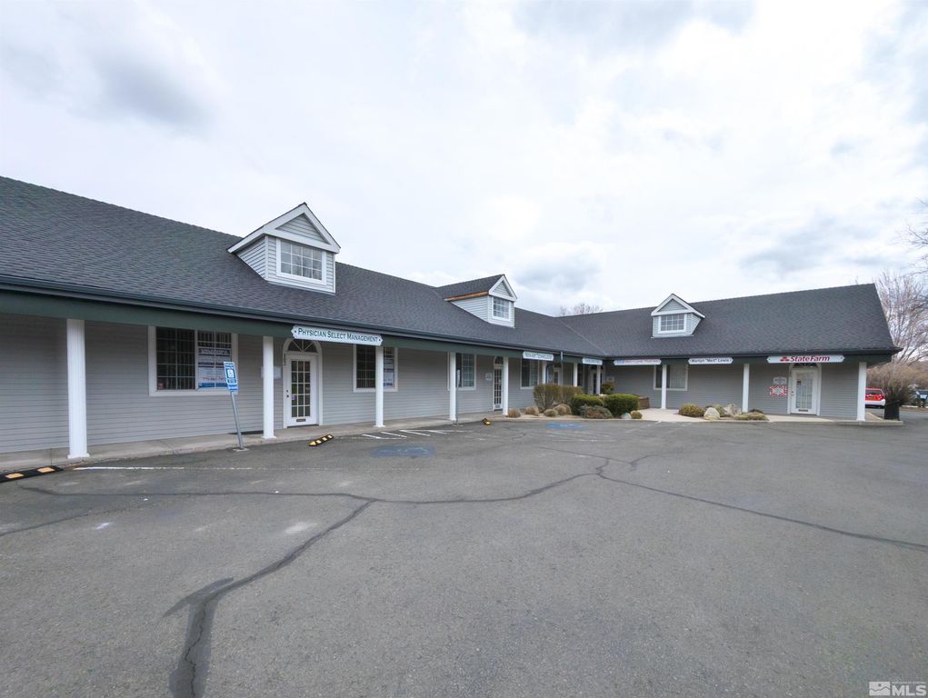 321 W Winnie Lane 103, Carson City, NV 89703