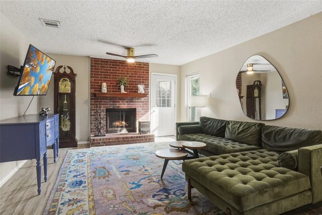 702 Michol Street, Grapevine, TX 76051