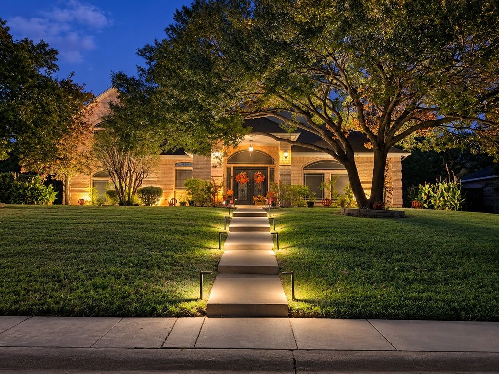 605 Edgewood Lane, Ovilla, TX 75154 — exterior