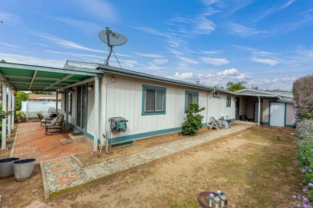 1719 Kiwi Gln, Escondido, CA 92026