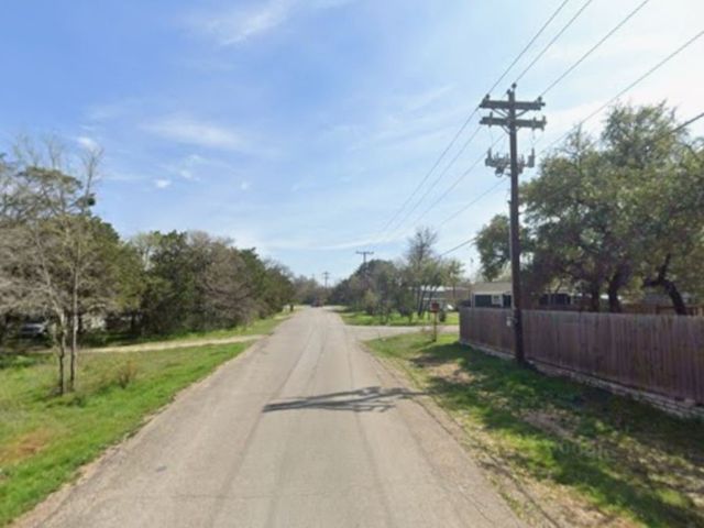 4113 Green Oak Drive, Granbury, TX 76048