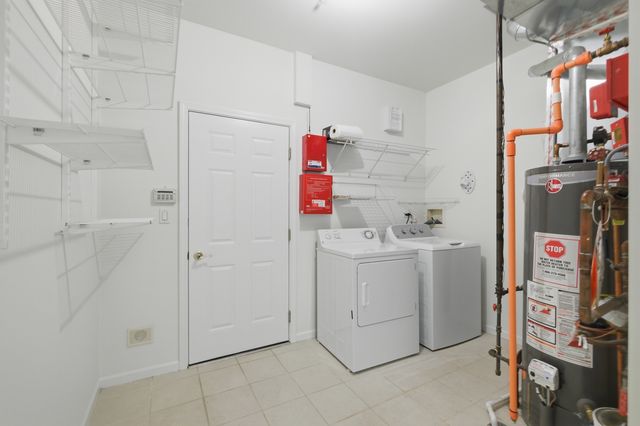 1313 Brookdale Drive, Carpentersville, IL 60110