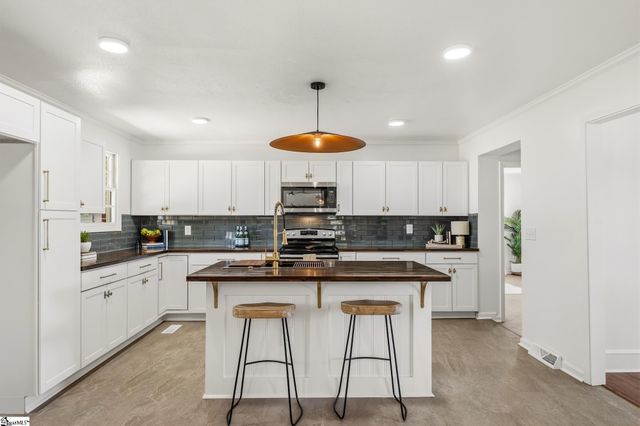 311 Blue Ridge Avenue, Belton, SC 29627