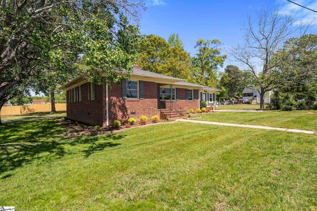 311 Blue Ridge Avenue, Belton, SC 29627