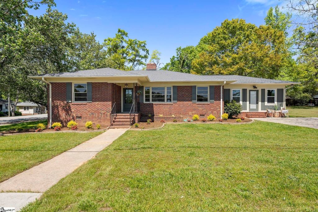 311 Blue Ridge Avenue, Belton, SC 29627