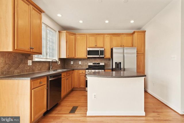11833 WHITWORTH CANNON LN, Bristow, VA 20136