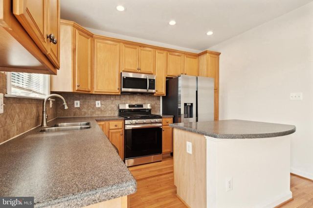 11833 WHITWORTH CANNON LN, Bristow, VA 20136