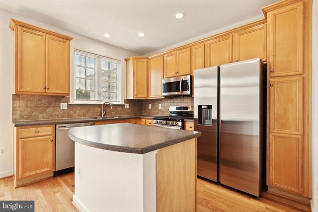 11833 WHITWORTH CANNON LN, Bristow, VA 20136