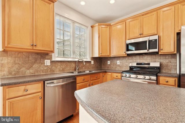 11833 WHITWORTH CANNON LN, Bristow, VA 20136