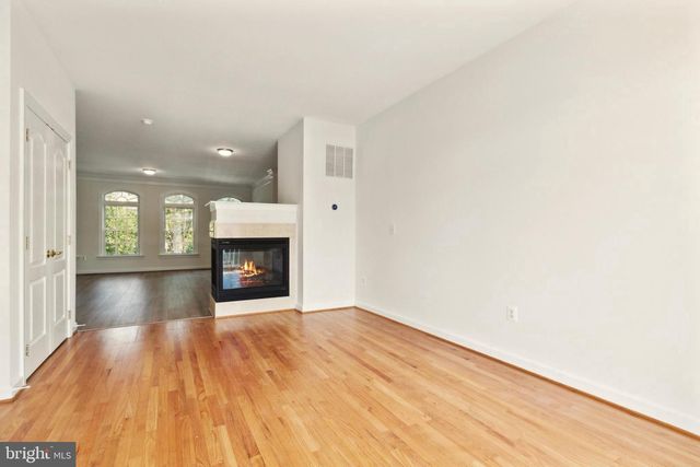 11833 WHITWORTH CANNON LN, Bristow, VA 20136