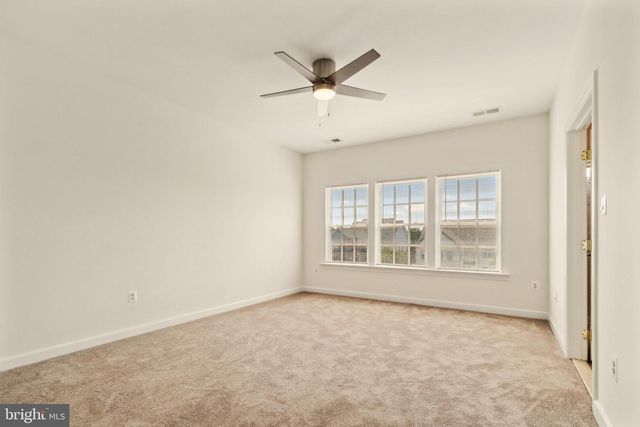 11833 WHITWORTH CANNON LN, Bristow, VA 20136