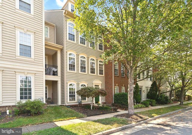 11833 WHITWORTH CANNON LN, Bristow, VA 20136