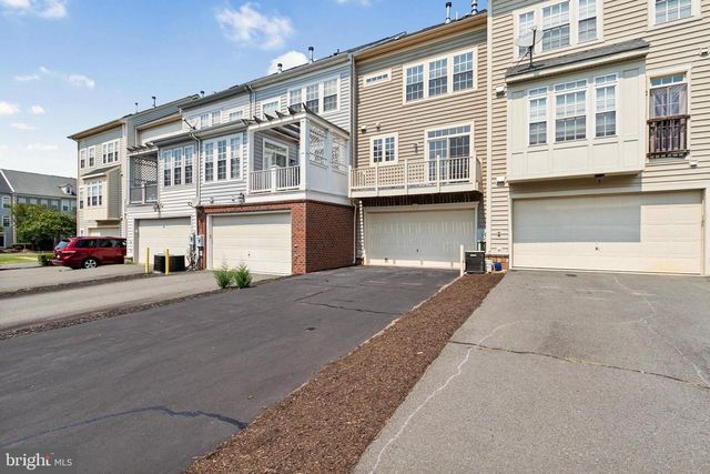 11833 WHITWORTH CANNON LN, Bristow, VA 20136