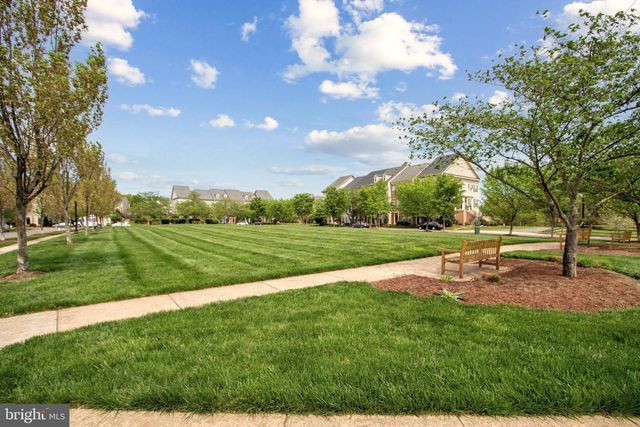 11833 WHITWORTH CANNON LN, Bristow, VA 20136