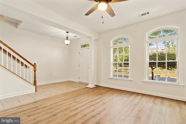 11833 WHITWORTH CANNON LN, Bristow, VA 20136