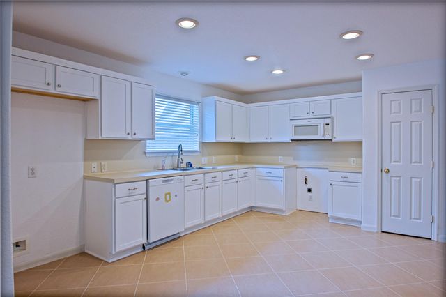 2722 Falling Forest Court, Richmond, TX 77406