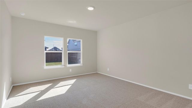 348 Ebbsfleet DR, Uhland, TX 78640