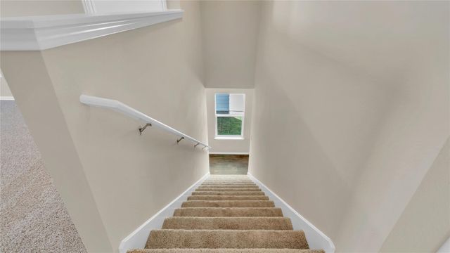 348 Ebbsfleet DR, Uhland, TX 78640