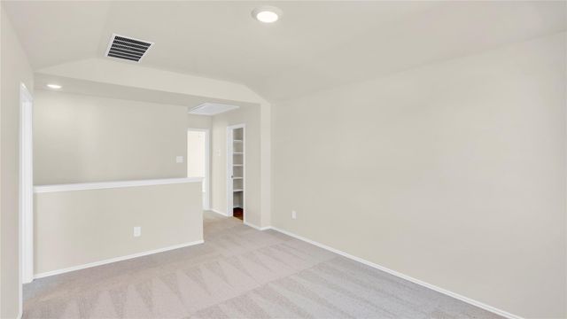 348 Ebbsfleet DR, Uhland, TX 78640