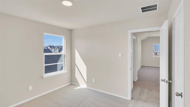 348 Ebbsfleet DR, Uhland, TX 78640