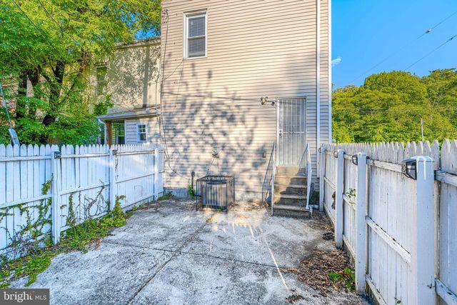 2440 DRUID PARK DR, Baltimore, MD 21215