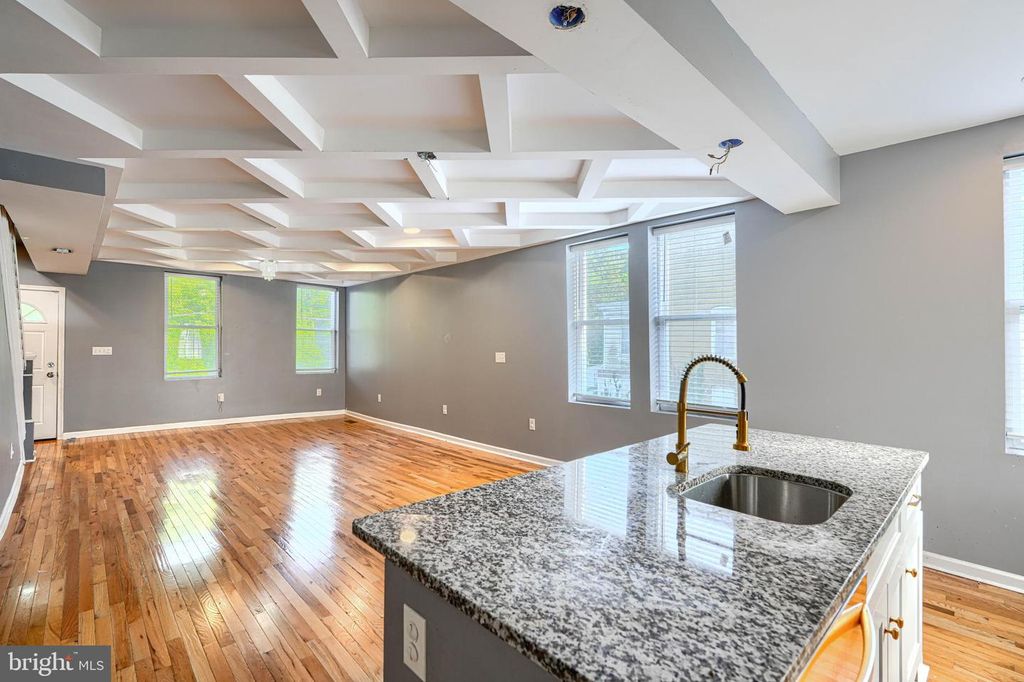Image 17 of property listing at 2440 DRUID PARK DR, Baltimore, MD 21215